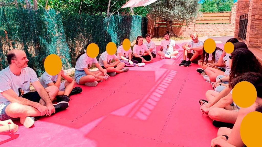 Campamento 2024 – Día 1: «Desinhibición y Confianza»