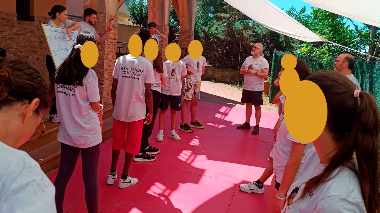 VII Campamento «Generando confianza» - Alcanzar la cima
