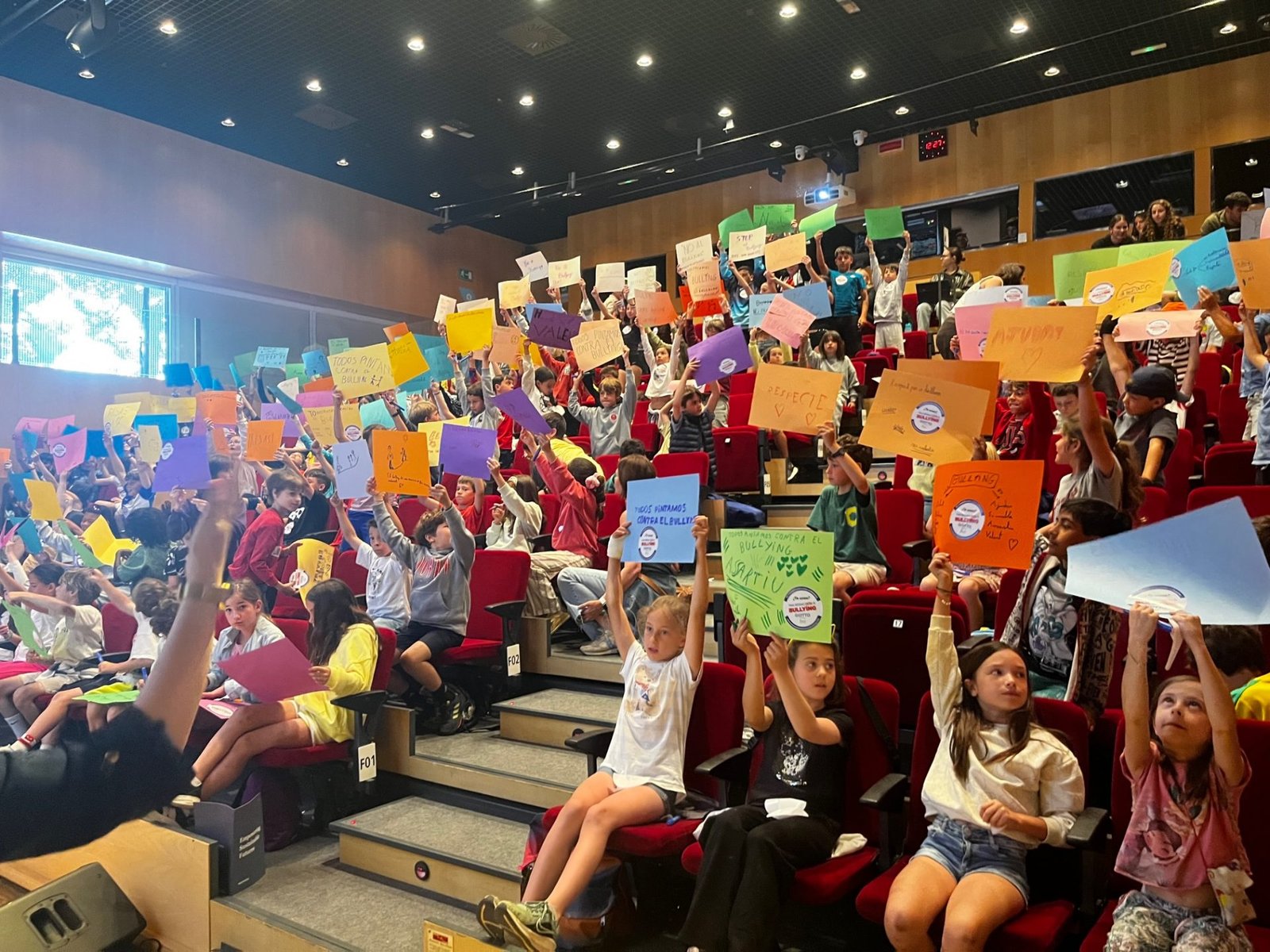 Jornada acoso escolar «Todos pintamos contra el bullying»