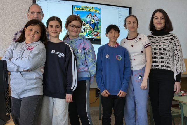 AEPAE - Crónica de la Jornada familiar sobre acoso escolar, con Monster High